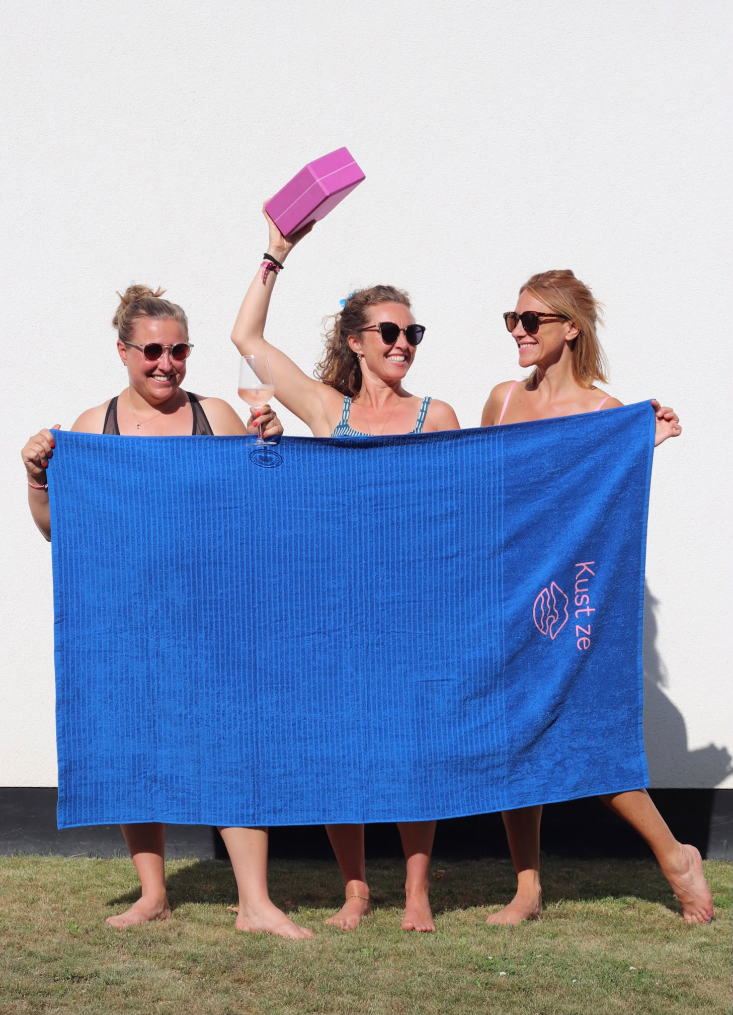ZOMER, ZEE & YOGA MAT VIBES!  - Afbeelding